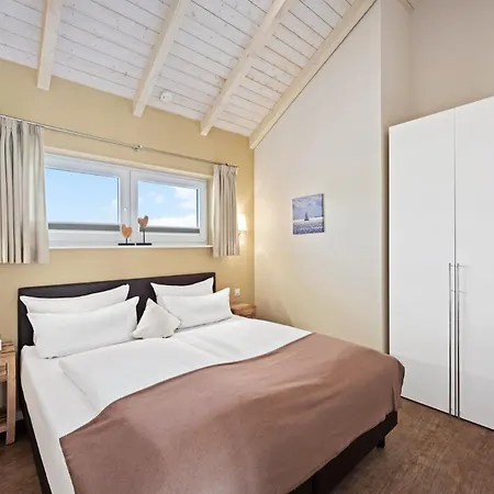 Luxuswellnesshaus Bootshus * Bliesdorf