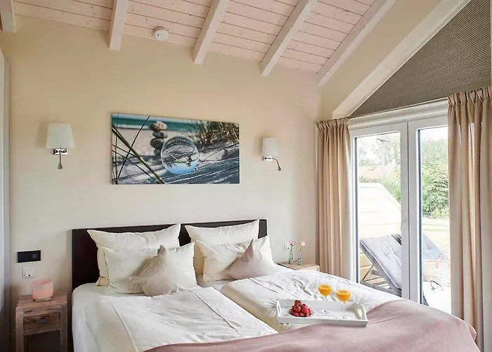 Semesterbostad Luxuswellnesshaus Bootshus *