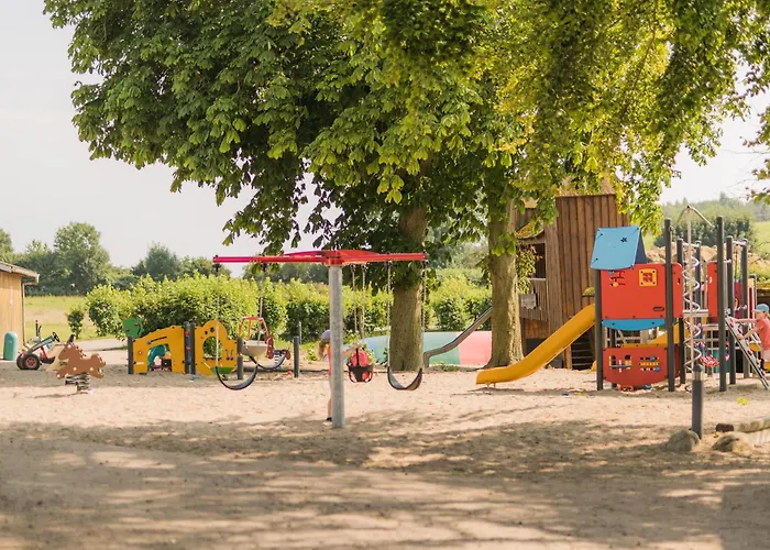 Semesterbostad Luxuswellnesshaus Bootshus Bliesdorf